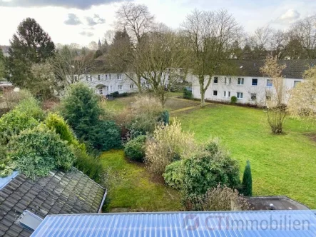 Ihr Ausblick - Wohnung mieten in Mülheim an der Ruhr / Schloß Broich - **WOHNEN UND ARBEITEN UNTER EINEM DACH** 2 Zi. DG-Whg.getrenntem Arbeitszi. auf gleicher Etage!