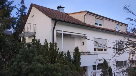 Ansicht - Haus kaufen in Göppingen - Schöne Doppelhaushälfte in guter Wohnlage 