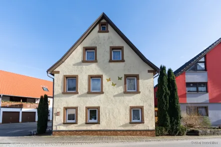 Ansicht - Haus kaufen in Niederstetten - gemütliches Einfamilienhaus in Wildentierbach zu verkaufen
