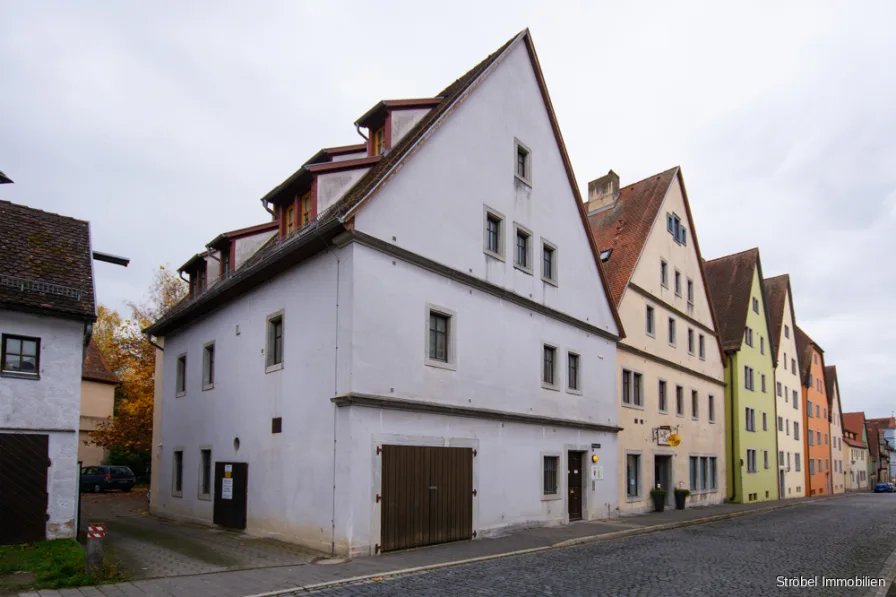 Ansicht - Haus kaufen in Rothenburg ob der Tauber - großes Wohn- und Geschäftshaus in der Rothenburger Altstadt zu verkaufen