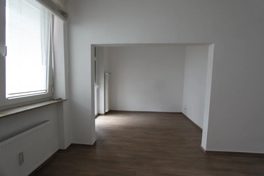 Zimmer - Wohnung mieten in Heilbronn - Super Studenten-WG-1-Zimmer  - Nähe Bildungscampus!!!! an 1 Person zu vermieten.