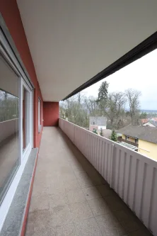  - Wohnung mieten in Bad Rappenau-Heinsheim - großzügige 3-Zimmer-Wohnung mit XXL Balkon und toller Fernsicht in Bad Rappenau-Heinsheim