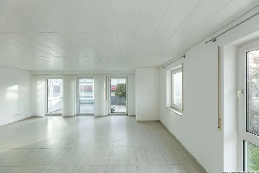 Titelbild - Wohnung kaufen in Dornstadt - Lichtdurchfluteter Wohnkomfort in perfekter Kombination