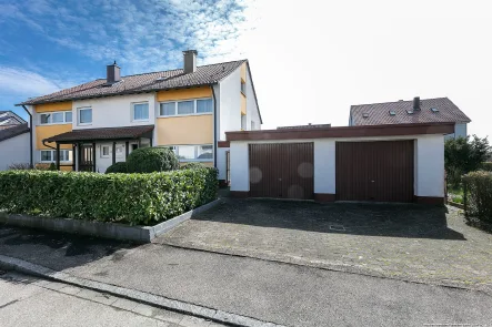 Objektansicht - Haus kaufen in Staig - - Platz für die ganze Familie - DHH in Staig / Altheim