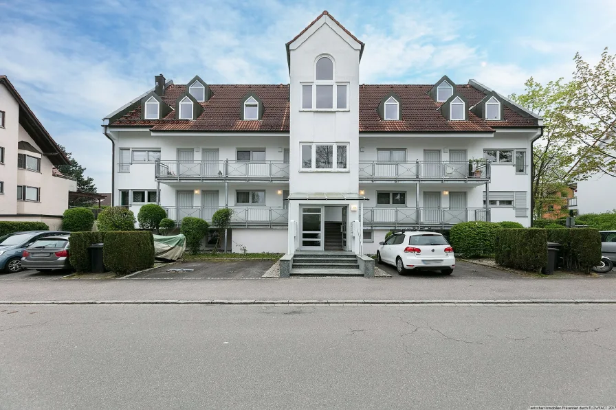 Außenansicht - Wohnung kaufen in Neu-Ulm/Offenhausen - Schöne 3-Zimmer-Maisonette-Wohnung in gepflegter Lage