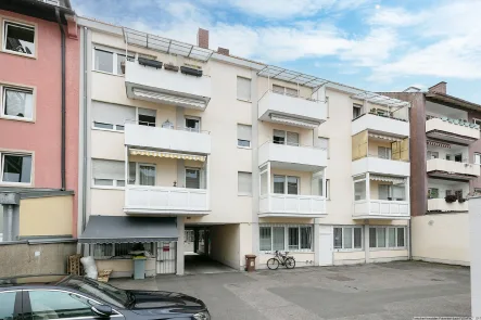 Außenansicht - Wohnung kaufen in Ulm - 4-Zimmer-Wohnung in der Ulmer Frauenstraße