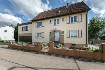 Titel - Haus kaufen in Ulm - Ihr Traumhaus! Großzügiges Zweifamilienhaus in ruhiger Wohnlage!