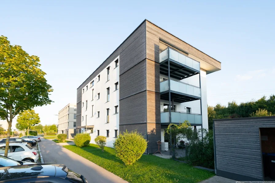 Titelbild - Wohnung kaufen in Neu-Ulm - Modern, hochwertig & stilvoll - Ihre einmalige Chance auf ein luxuriöses Penthouse