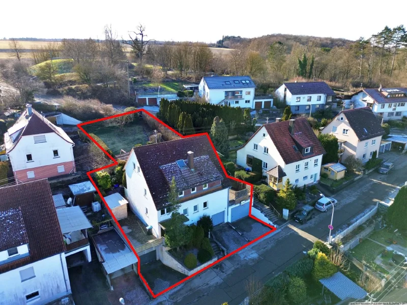 Objektansicht - Haus kaufen in Blaustein - - Wohnen mit herrlichem Ausblick - MFH in Blaustein