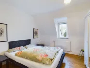 Schlafzimmer DG