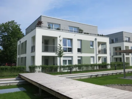 Hausansicht - Wohnung mieten in Schwetzingen - Attraktive, moderne 3.-Zi.-Wohnung mit Balkon und Einbauküche in Schwetzingen zu vermieten!