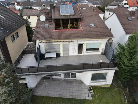 Hausansicht Rückseite - Haus kaufen in Langen - Dreifamilienhaus/ Mehrgenerationenhaus mit Potential in Langen zu verkaufen