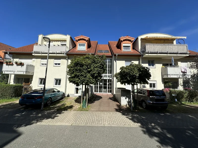 Hausansicht - Wohnung mieten in Heidelberg - Senioren aufgepasst! Ruhige, barrierefreie  2 Zi.-Wohnung mit Balkon in HD-Kirchheim zu vermieten!