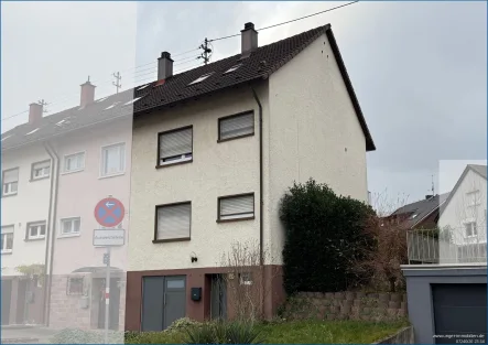 Hausansicht - Haus kaufen in Karlsruhe / Grötzingen - Platz für Familien! Einfamilien Reihenendhaus mit herrlichem Garten! **provisionsfrei**