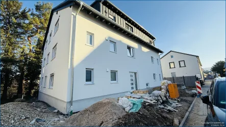 Hausansicht - Wohnung mieten in Pfinztal-Söllingen - Neubauwohnung 3-Zimmer mit Balkon Erdgeschoss rechts Fertigstellung April 2025!