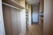 Begehbarer Schrank