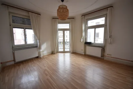 Wohnzimmer - Wohnung mieten in Mannheim / Schwetzingerstadt - Gemütliche Wohnung mit Balkon in beliebter Lage