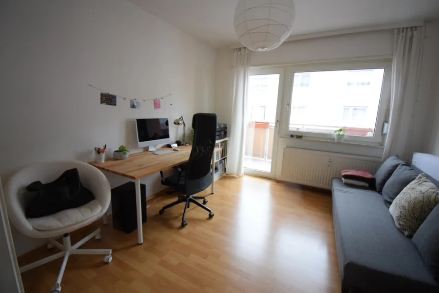 Wohn-/Scvhlafzimmer - Wohnung mieten in Mannheim / Lindenhof - Klein, fein, mein! Helle Wohnung in Top-Wohnlage