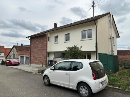 Aussenansicht - Haus kaufen in Leutenbach - Das Generationenhaus für eine glückliche Familie - Verkauf im Bieterverfahren