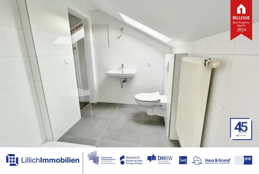 Titelbild - Wohnung mieten in Kornwestheim - Modernes Wohnen: Frisch sanierte Dachgeschosswohnung mit modernem Bad und Einbauküche