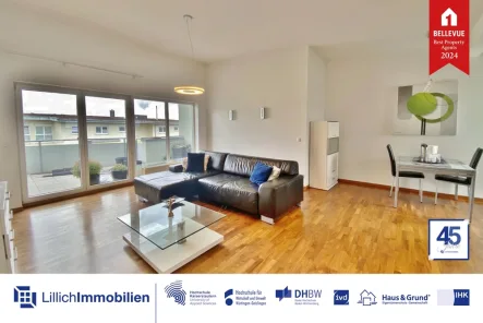 Titelbild - Wohnung mieten in Kornwestheim - Lichtdurchflutetes Wohnglück: Traumhafte 3,-5 Zimmerwohnung mit Dachterrasse und Tiefgaragenkomfort!