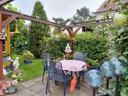 Pergola mit elektrischer Markise - Haus kaufen in Filderstadt - Charmantes Einfamilienhaus mit Traumgarten in ruhiger Anliegerstraße!