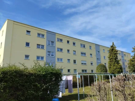 Vorderansicht - Wohnung kaufen in Villingen-Schwenningen - Zentral gelegene 4½-Zimmer-Eigentumswohnung in unmittelbarer Nähe von Hochschulen