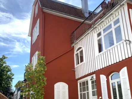   Widmaier Immobilien GmbH - Wohnung mieten in Rottenburg - # Jugendstilwohnung  # Veranda # Stellplatz