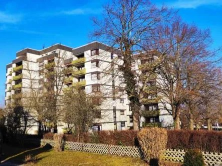   Widmaier Immobilien GmbH - Wohnung kaufen in Rottenburg am Neckar - # Großer Balkon # kurzfristig beziehbar