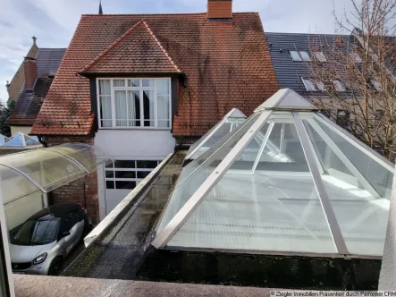 01 Ausblick zu Wintergarten u Hinterhaus - Haus kaufen in Mannheim - TOP Landhaus m. Bebauungsmöglichkeit u. Potential, MA-Friedrichsfeld - 10003833