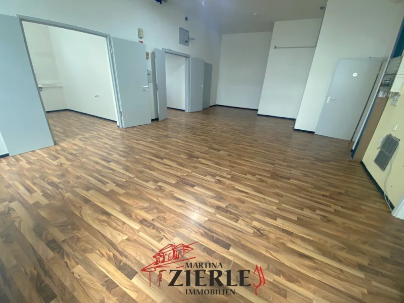 1 TBüro-Arbeitsräume EG - Büro/Praxis mieten in Ebersbach an der Fils-Roßwälden - Schöne Gewerberäume mit angrenzender Werkstatt und Lagerräumen im UG! 198 m² in EG und 121 m² im UG!