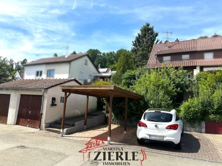 1-Stellplatz - Haus kaufen in Ebersbach an der Fils - Gelegenheit! Einmalige DHH in begehrter Lage mit Garage, Carport, Stellplatz, Garten, Gewächshaus!