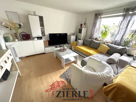 Wohnzimmer Exposé - Wohnung kaufen in Göppingen - 1-Zi. Appartement! Sehr gut vermietet, mit Aufzug, Kellerabteil, TG-Stellplatz. In gefragter Lage!