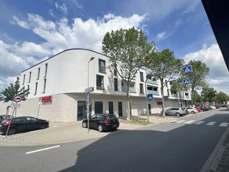Titel - Wohnung mieten in Mannheim / Käfertal - Moderne 2-Zi-Wohnung mit Einbauküche und Balkon, neuwertig, in zentraler, verkehrsgünstiger Lage