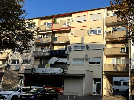 Titel   - Wohnung kaufen in Mannheim / Wohlgelegen - Moderne, sehr gepflegte 2-Zimmer-Wohnung  mit zwei Balkonen und Außenstellplatz, zentral gelegen