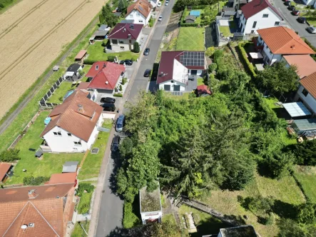 Luftbildaufnahme (1) - Grundstück kaufen in Edermünde / Holzhausen am Hahn - Ihr neues Zuhause im Grünen!Attraktives Baugrundstück in Edermünde-Holzhausenmit besonderen Gestaltungsmöglichkeiten