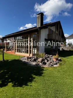 Südwestansicht - Haus kaufen in Mindelheim - Traumhaus im idyllischen Landhausstil - Altstadtnah in Mindelheim!