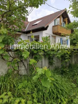 Außenansicht - Haus kaufen in Tussenhausen / Zaisertshofen - Einfamilienhaus in idyllischer Hanglage - Zaisertshofen!