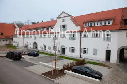 Ansicht - Wohnung kaufen in Baindt - Einzigartige Dachgeschoss-Maisonette in ehemaliger Klosteranlage zu kaufen – Baindt/Ravensburg!