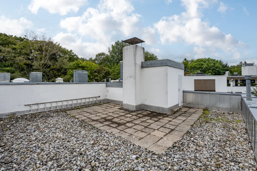 Große Dachterrasse