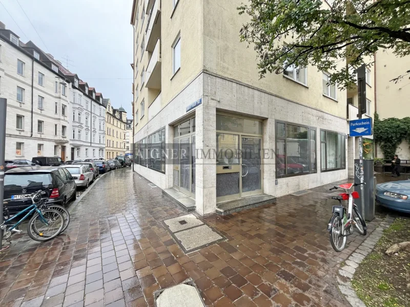 Außenansicht - Büro/Praxis mieten in München - AIGNER - Lehel -  Ladenfläche mit großer Fensterfront in bester Lage - flexibel gestaltbar