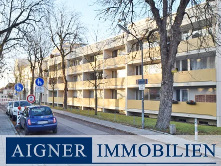 Online - Wohnung kaufen in München - AIGNER - Ideale Kapitalanlage in ruhiger Lage Pasings - 1-Zimmer-Apartment mit Südbalkon