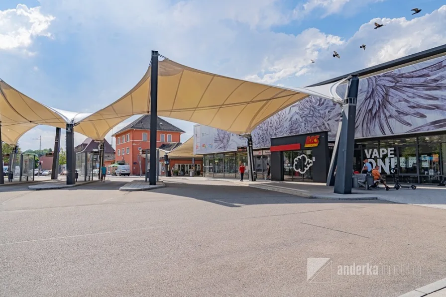  - Laden/Einzelhandel mieten in Günzburg - Top Lage! Direkt am Günzburger Bahnhof!Attraktive Ladeneinheit zu vermieten!