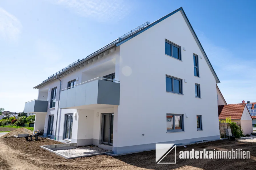  - Wohnung kaufen in Ichenhausen - Neubau 3-Zimmer-Wohnung mit großem Balkon / barrierefrei / kurzfristig beziehbar!