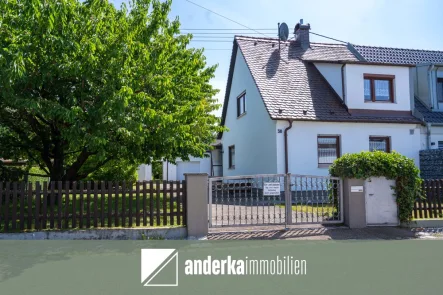  - Grundstück kaufen in Augsburg / Hammerschmiede - Ideale Kombination aus Ruhe und Stadtnähe - Grundstück mit Altbestand in Augsburg/Hammerschmiede!