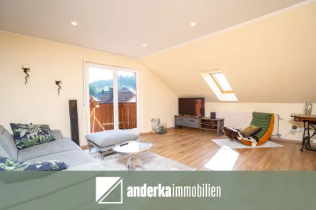 Start - Wohnung kaufen in Offingen / Schnuttenbach - Sofort Einziehen und Wohlfühlen! 3-Zimmer Dachgeschosswohnung in Ortsrandlage.