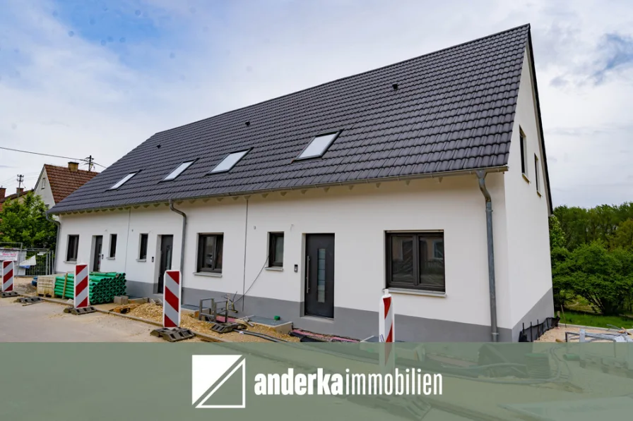  - Haus mieten in Gundelfingen an der Donau / Echenbrunn - Wohlfühl-Zuhause mit viel Platz!Tolles Reiheneckhaus in Gundelfingen-Echenbrunn zu vermieten.