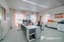 Büro 1