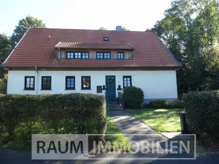 Gebäudeansicht Strassenseite - Haus kaufen in Hiddenhausen - Historisches 4 - Familienhaus..energetisch gut saniert !!