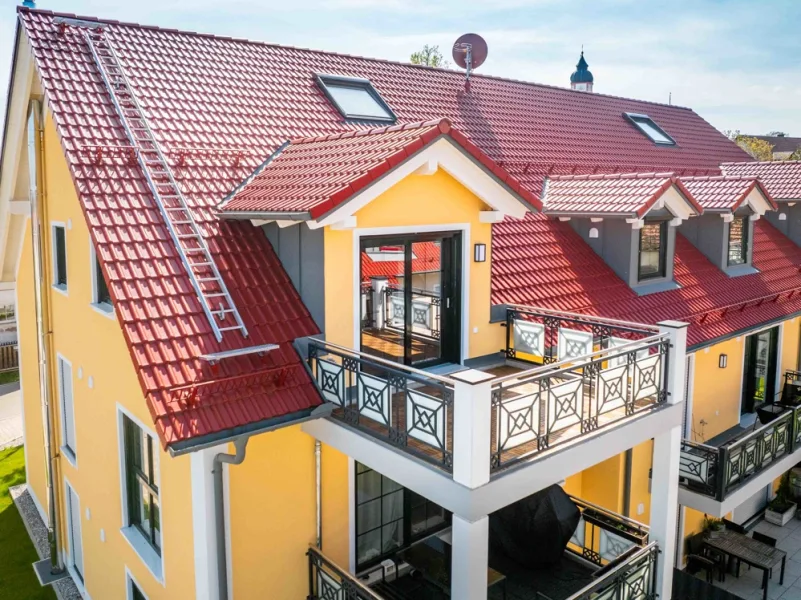 Blick auf die Terrasse - Wohnung kaufen in Fürstenfeldbruck - Erstbezug! Traumhafte Studiowohnung mit großzügigem Schnitt und Galerie - Einzugsbereit